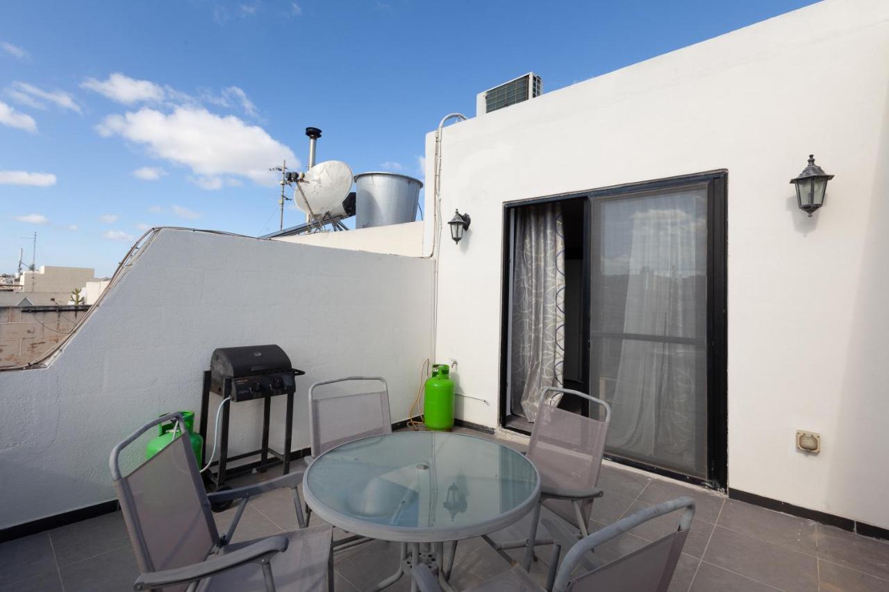 83/3-Lovely 1 Bedroom Penthouse Birkirkara Exterior photo