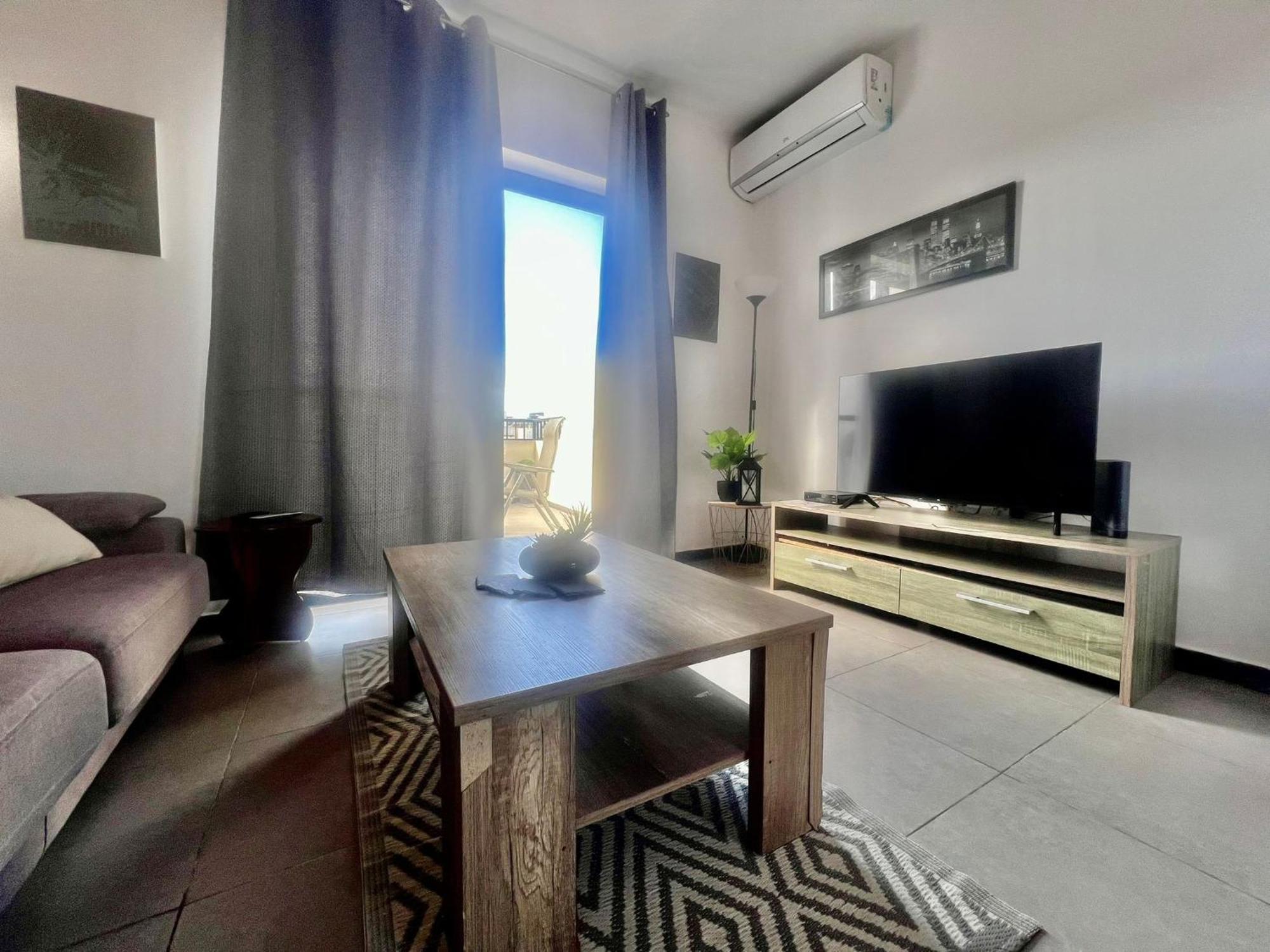 83/3-Lovely 1 Bedroom Penthouse Birkirkara Exterior photo